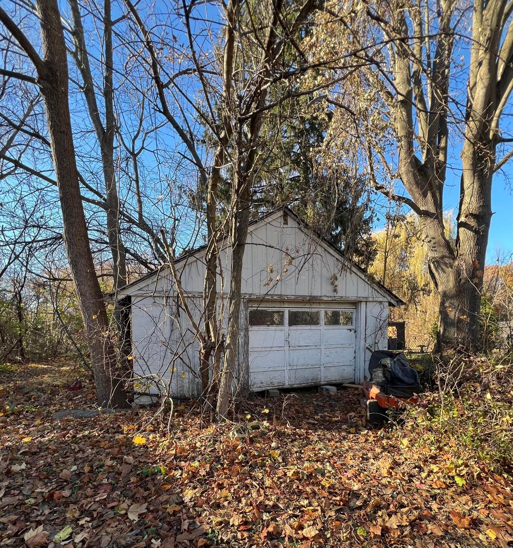 Photo of 610 Home Street, La Porte, IN 46350 (MLS # 830908)