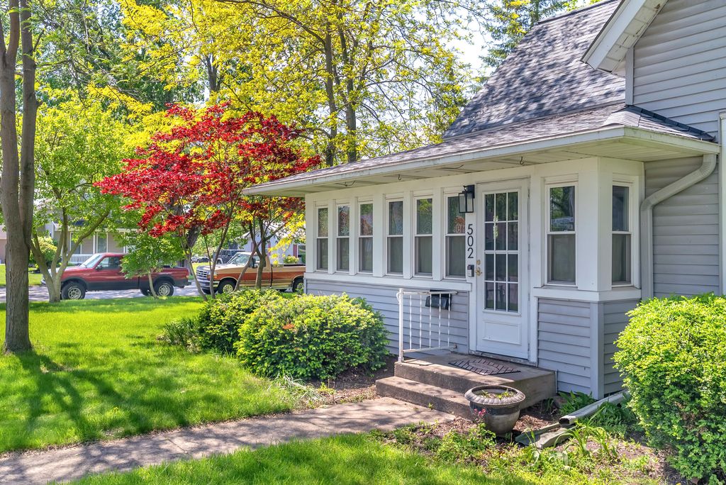 Photo of 502 N Jefferson Street, Rensselaer, IN 47978 (MLS # 838742)