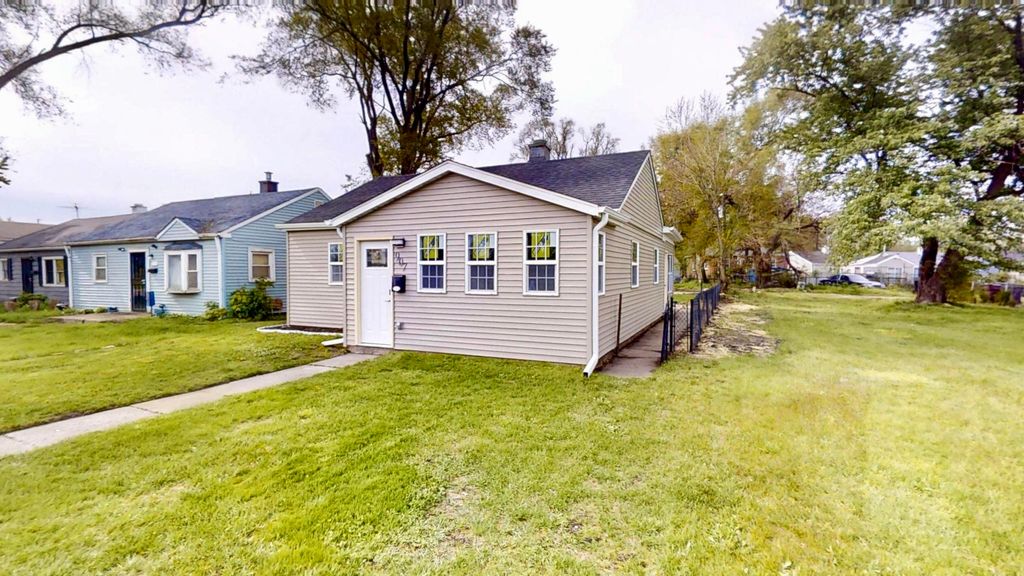 Photo of 907 Central Avenue, Gary, IN 46407 (MLS # 838466)