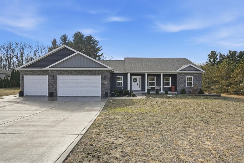 Photo of 3907 W 857 N, Lake Village, IN 46349 (MLS # 834265)