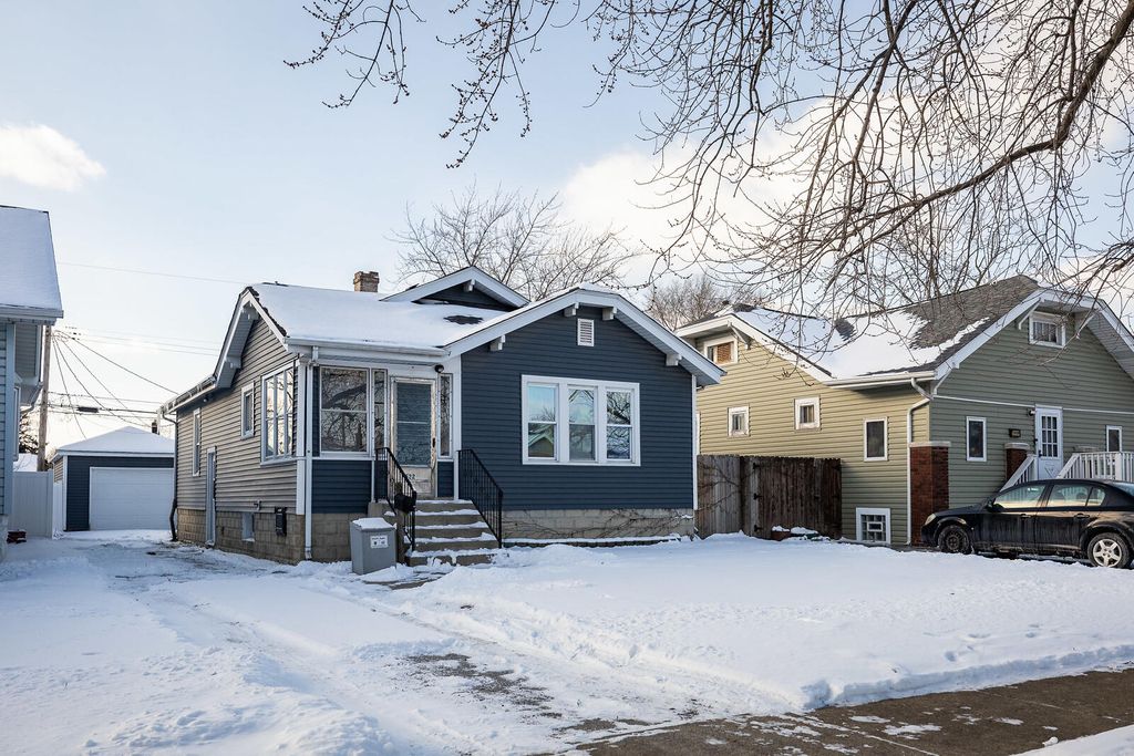 Photo of 7532 Jefferson Avenue, Hammond, IN 46324 (MLS # 833357)