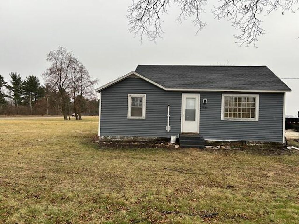 Photo of 2022 W 1800 S, Hanna, IN 46340 (MLS # 832541)