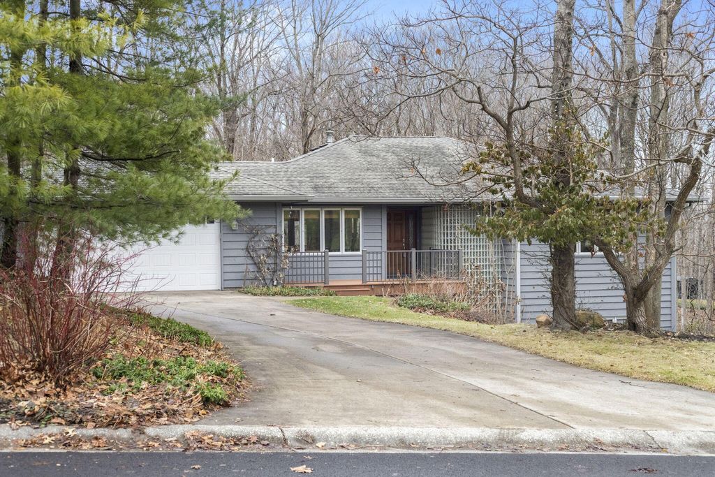 Photo of 668 Slalom Lane, Valparaiso, IN 46383 (MLS # 832558)