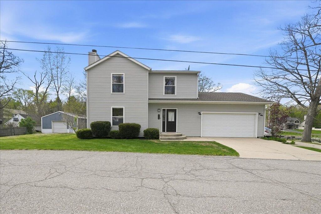 Photo of 4209 Sumac RD, Valparaiso, IN 46383 (MLS # 838420)