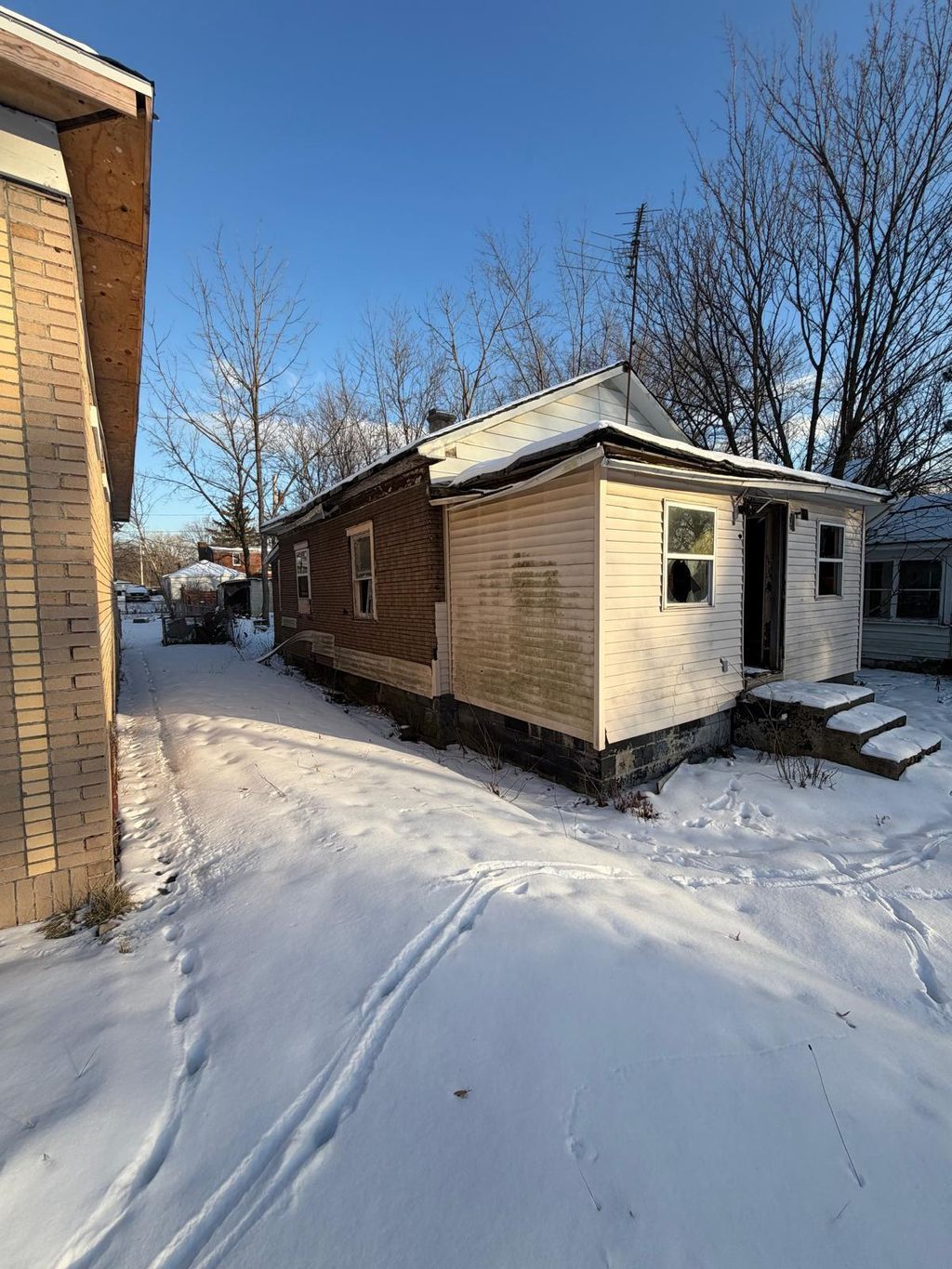 Photo of 4549 Pennsylvania Street, Gary, IN 46409 (MLS # 833464)