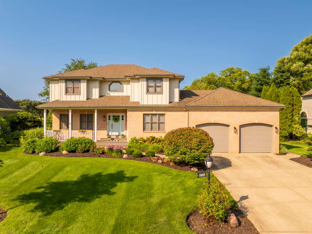 Photo of 1650 Hogan Avenue, Chesterton, IN 46304 (MLS # 842429)