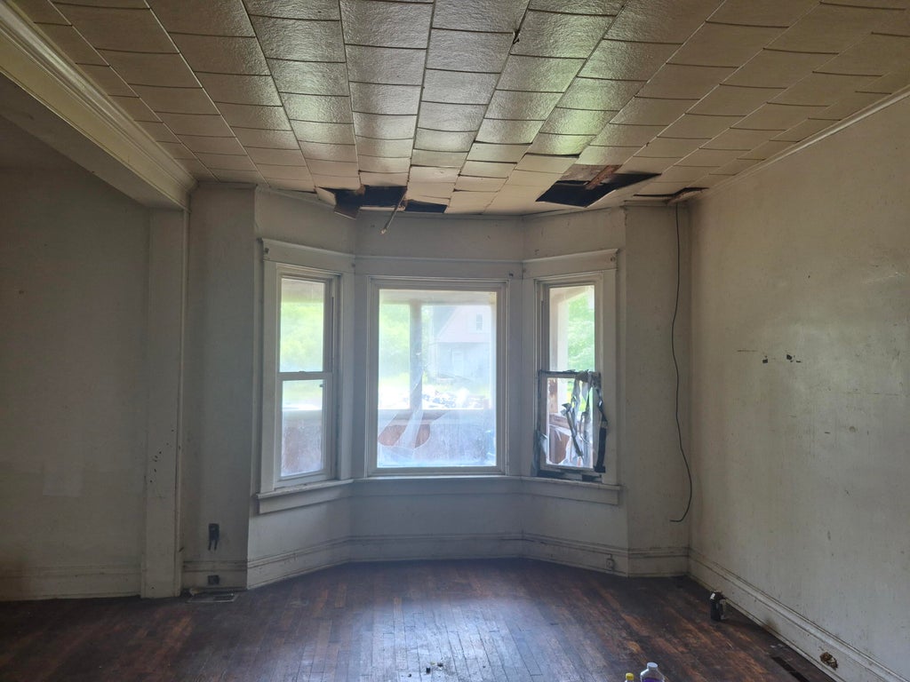 Photo of 544 Van Buren Street, Gary, IN 46402 (MLS # 843383)