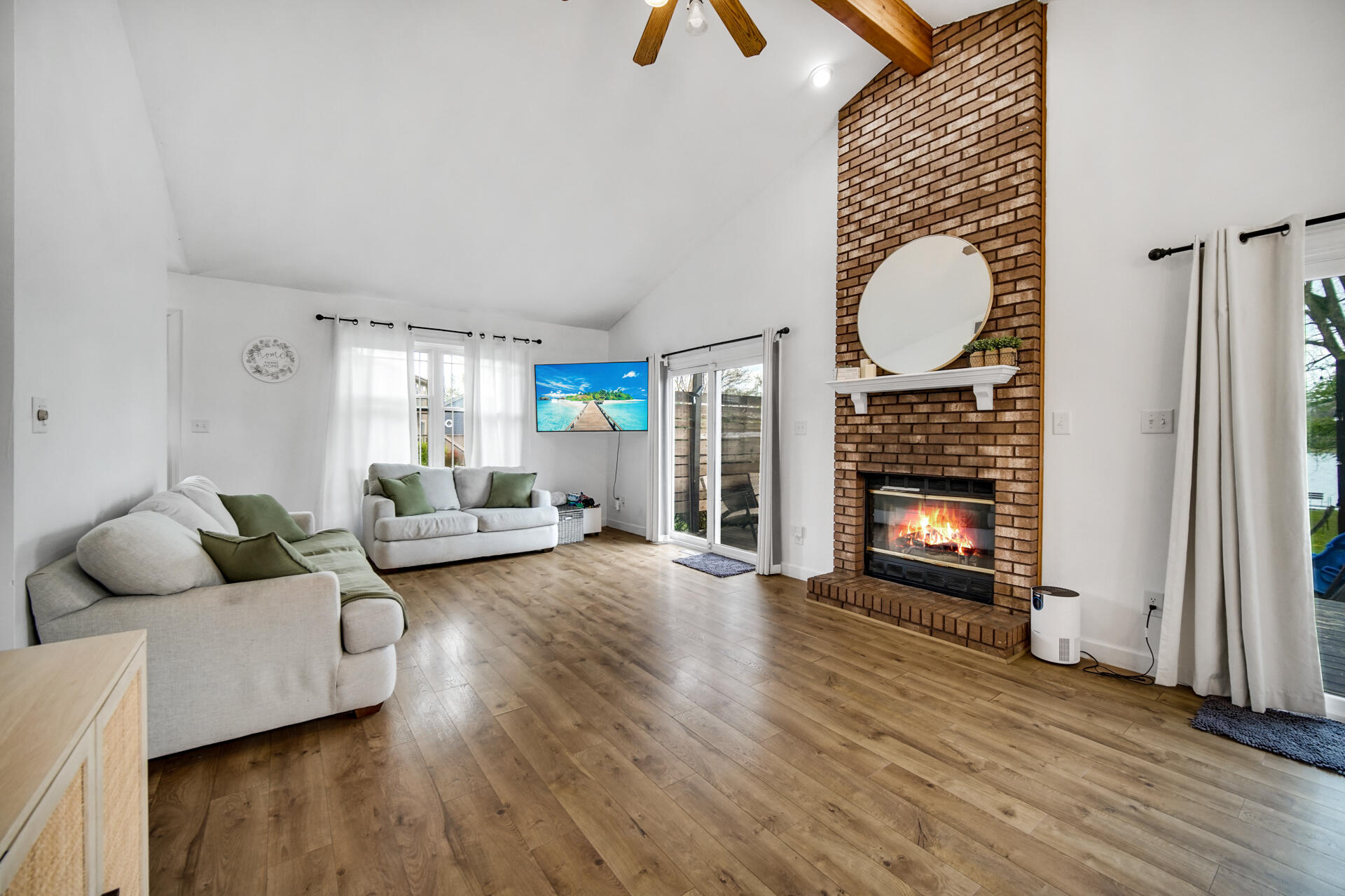 1559 Happy Valley Road