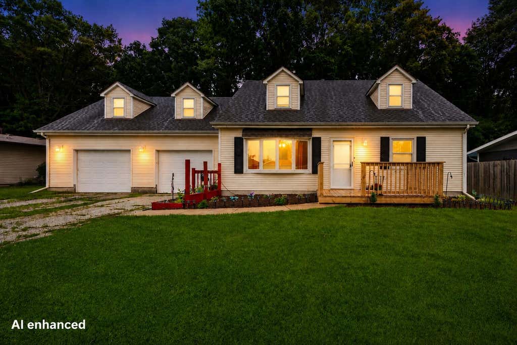 Photo of 371 W 550 N, Valparaiso, IN 46385 (MLS # 840927)