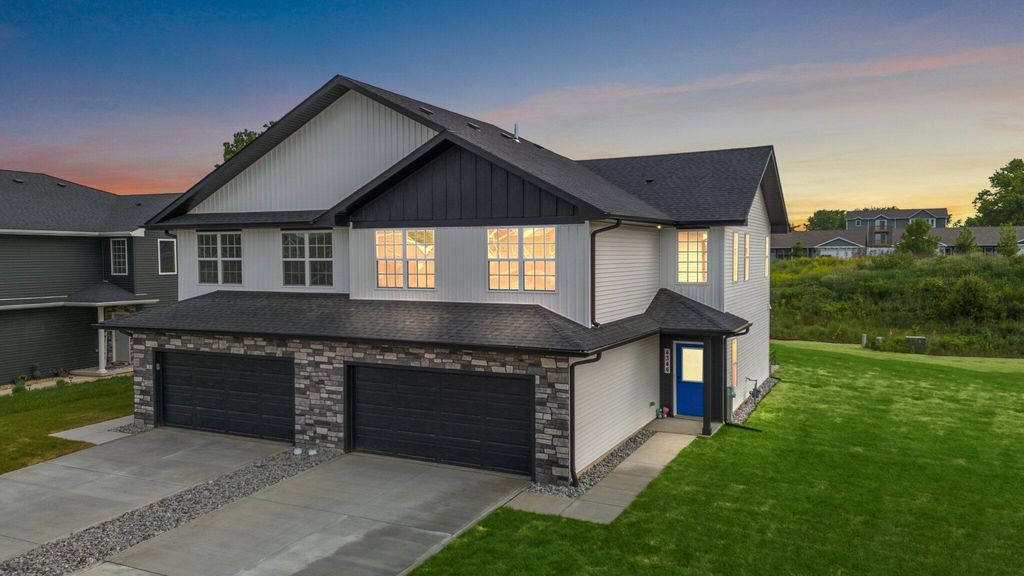 Photo of 4421 W 77th Avenue, Merrillville, IN 46410 (MLS # 832487)