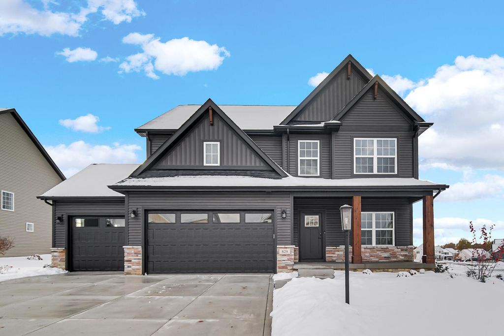 Photo of 716 Verdano Terrace, Crown Point, IN 46307 (MLS # 833312)