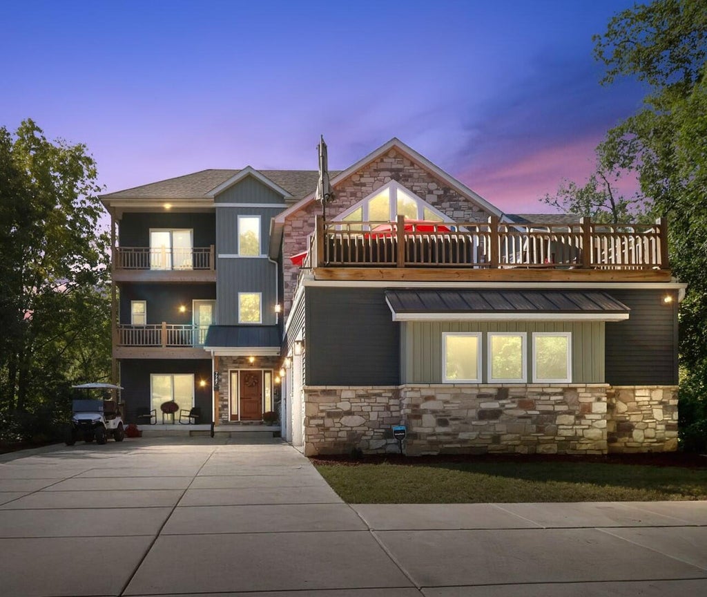 Photo of 7747 Maple Avenue, Gary, IN 46403 (MLS # 840527)