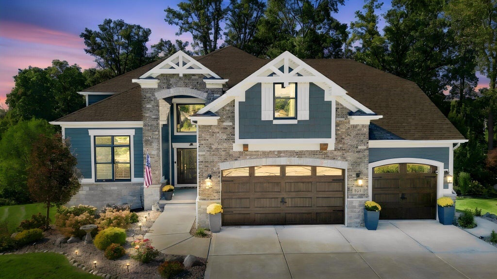 Photo of 971 Theresa Drive, Crown Point, IN 46307 (MLS # 846587)