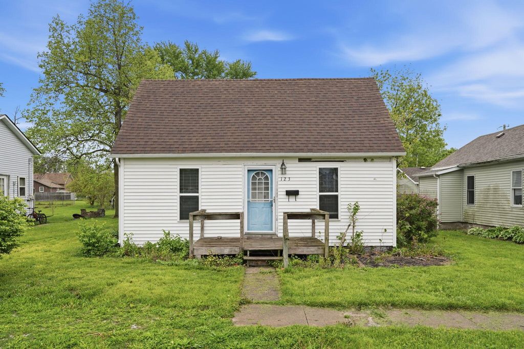 Photo of 123 S Scott Street, Rensselaer, IN 47978 (MLS # 838503)