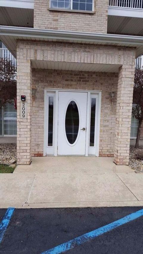 Property photo of 2009 W 75th Place W 35, Merrillville, IN 46410