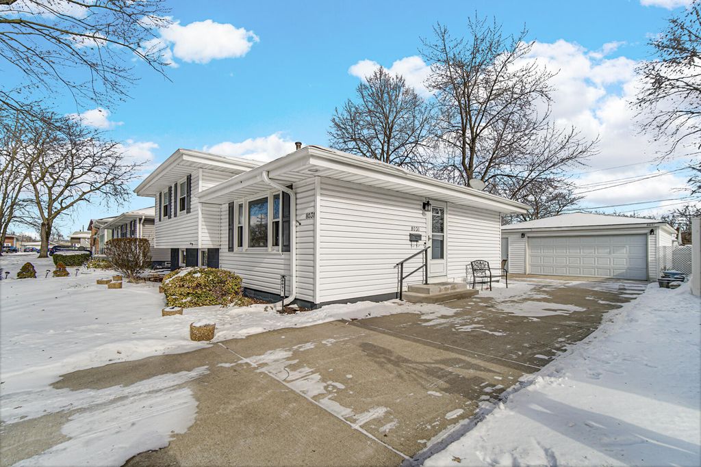 Photo of 8031 North Drive, Highland, IN 46322 (MLS # 833500)