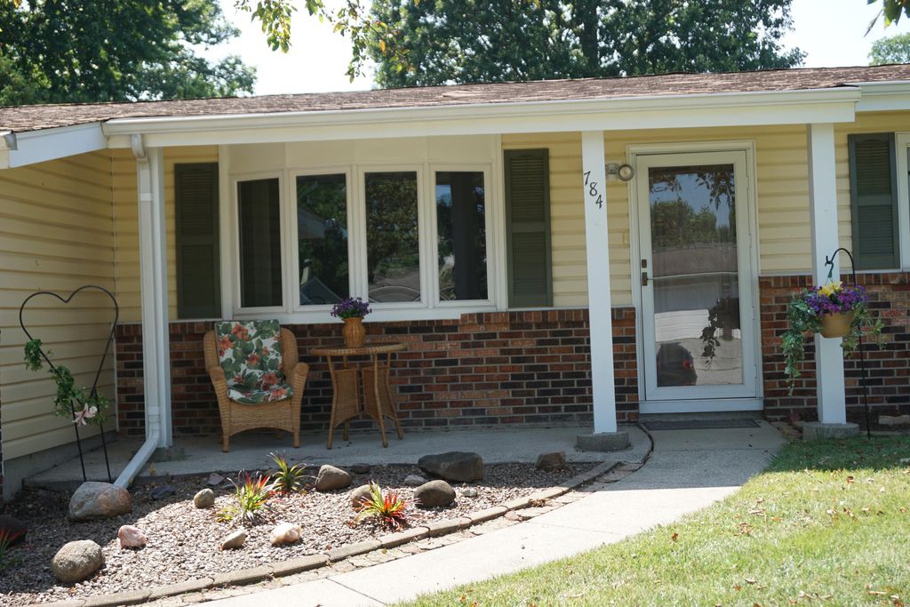 Photo of 784 Governor Road, Valparaiso, IN 46385 (MLS # 842275)
