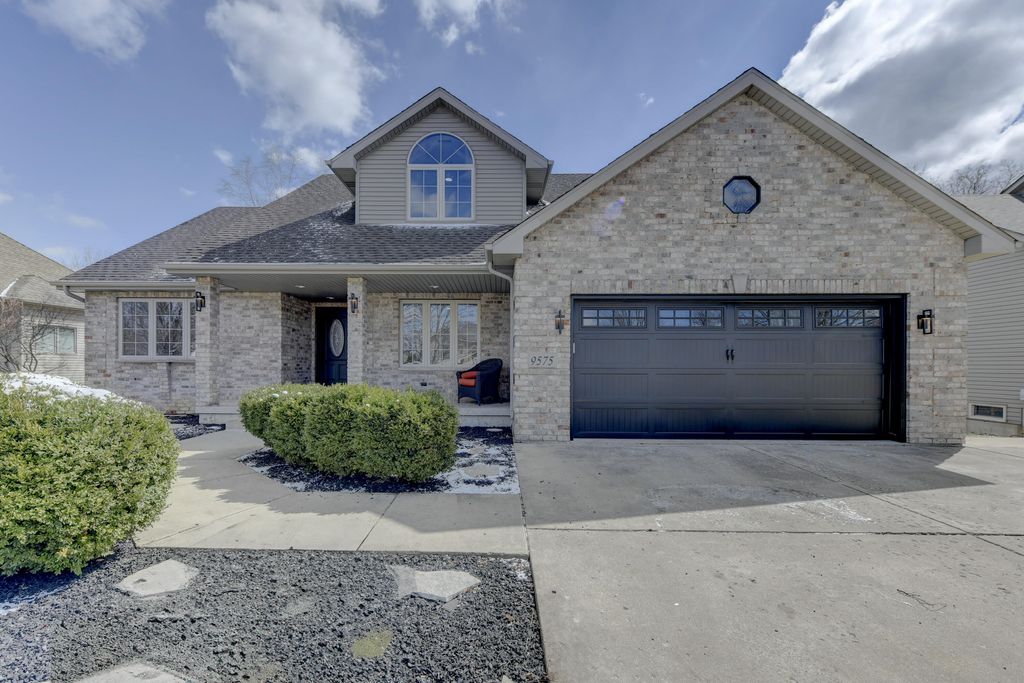 Photo of 9575 Calumet Street, Dyer, IN 46311 (MLS # 835630)