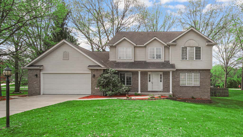 Photo of 4592 W Riesling Ct, La Porte, IN 46350 (MLS # 841672)