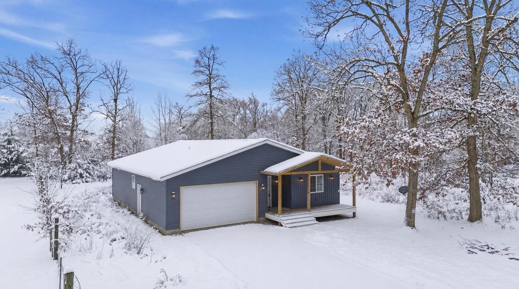 Photo of 2154 N State Road 39, Winamac, IN 46996 (MLS # 831839)