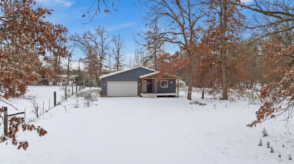 Photo of 2154 N State Road 39, Winamac, IN 46996 (MLS # 831839)