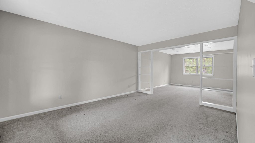 Photo of 947 Sandpiper Drive, Chesterton, IN 46304 (MLS # 839267)