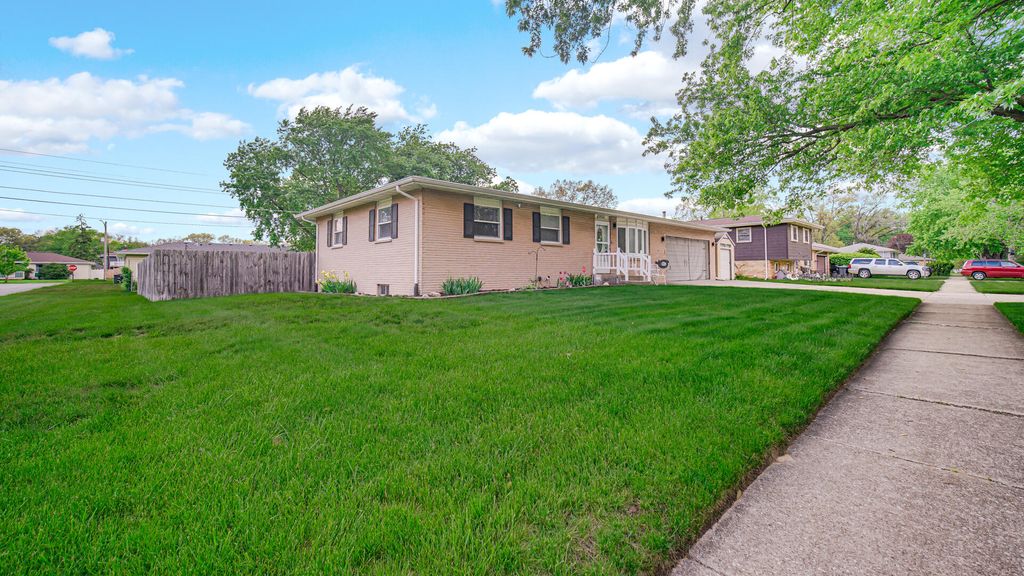 Photo of 2546 Willowdale Road, Portage, IN 46368 (MLS # 838602)