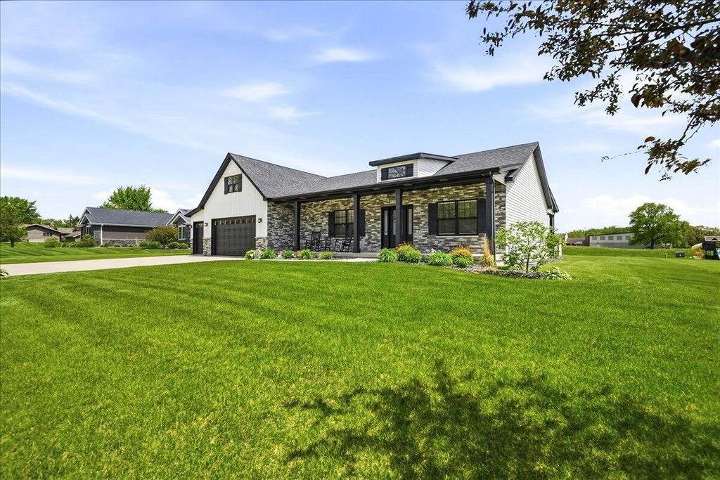 Photo of 13611 Muir Street, Cedar Lake, IN 46303 (MLS # 838429)