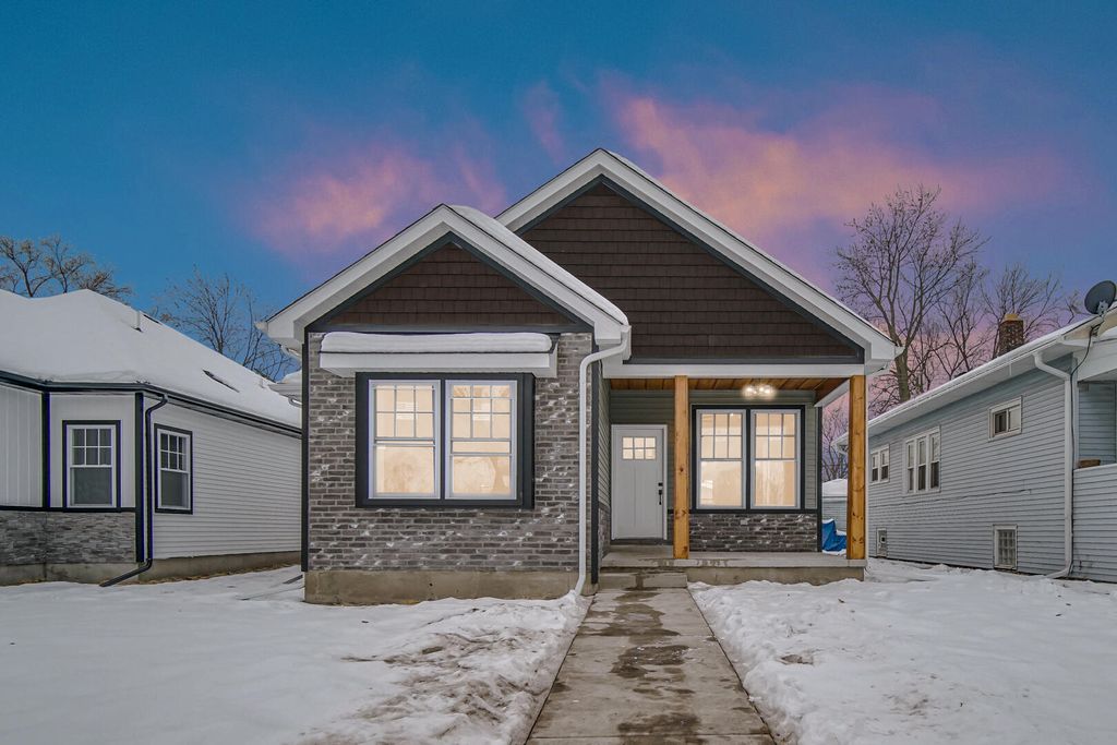 Photo of 920 Highland Street, Hammond, IN 46320 (MLS # 831783)