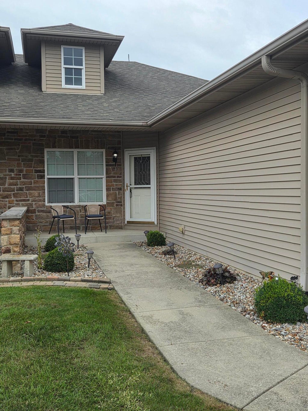 Photo of 530 Cochran Drive, Crown Point, IN 46307 (MLS # 845810)