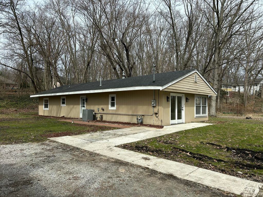 Photo of 4609 Bear Lane, Valparaiso, IN 46383 (MLS # 836034)