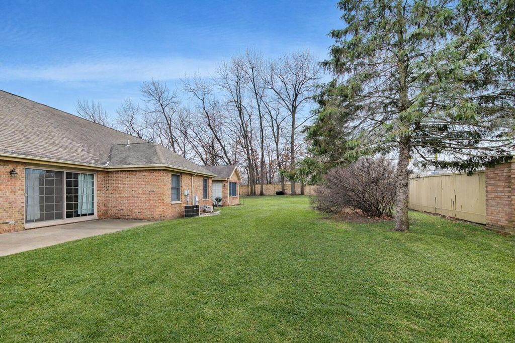 Photo of 1734 Windfield Drive, Munster, IN 46321 (MLS # 834579)