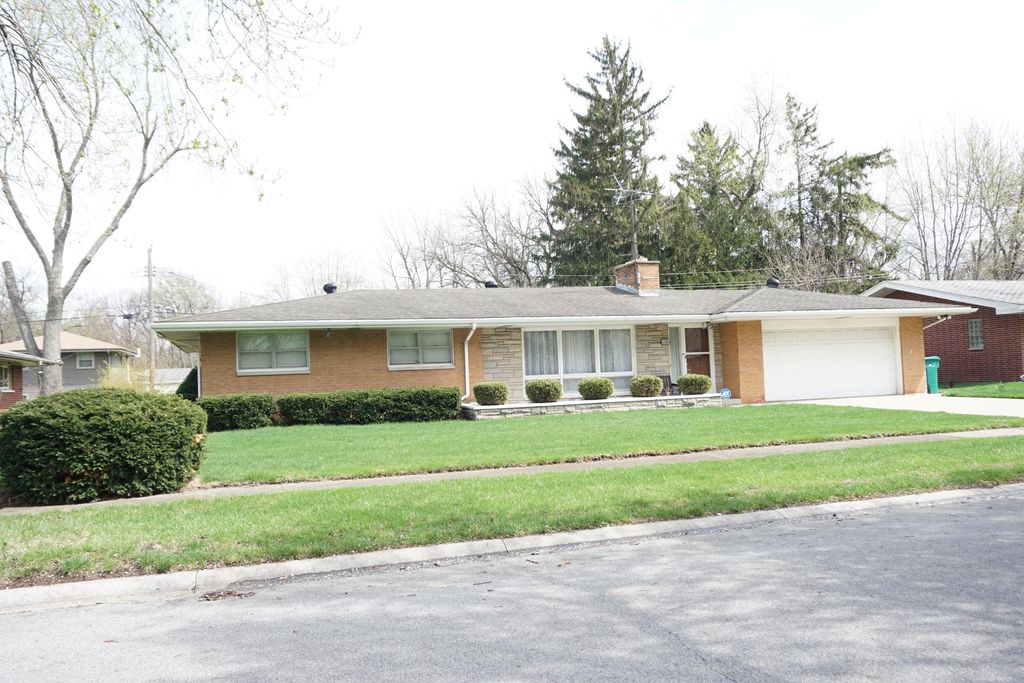 Photo of 5401 Carolina Street, Merrillville, IN 46410 (MLS # 837089)