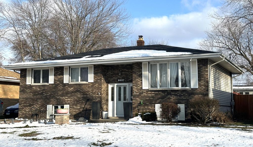 Photo of 8027 Kooy Drive, Munster, IN 46321 (MLS # 831977)