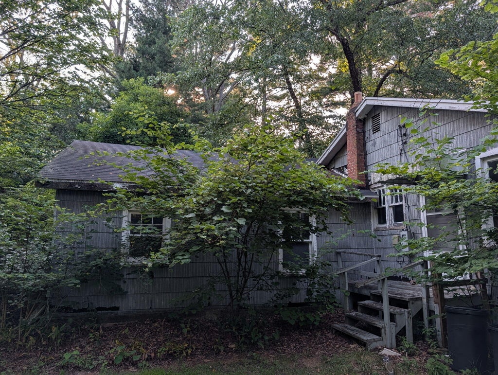 Photo of 7255 S Us Highway 421, San Pierre, IN 46374 (MLS # 843462)