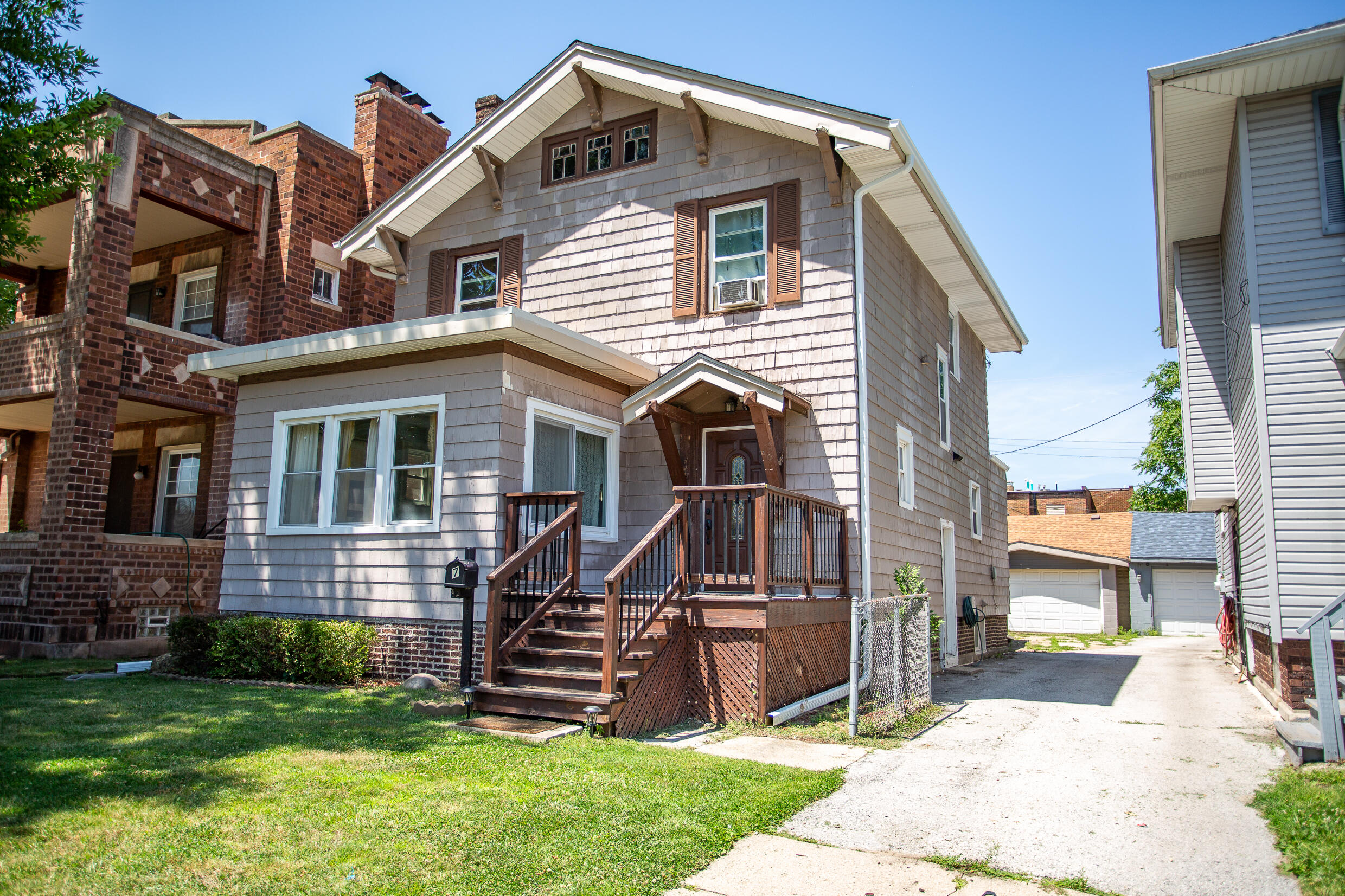 7 E Elizabeth Street