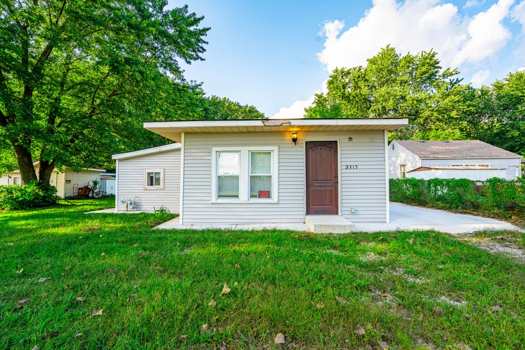 Photo of 3315 Orchard Drive, Hammond, IN 46323 (MLS # 844949)
