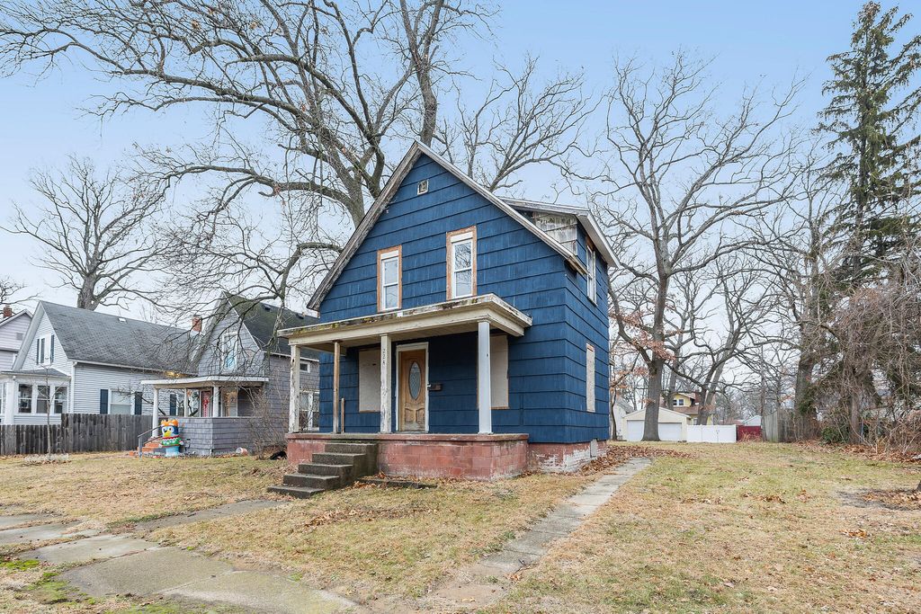 Photo of 224 Hobart Street, Michigan City, IN 46360 (MLS # 832189)