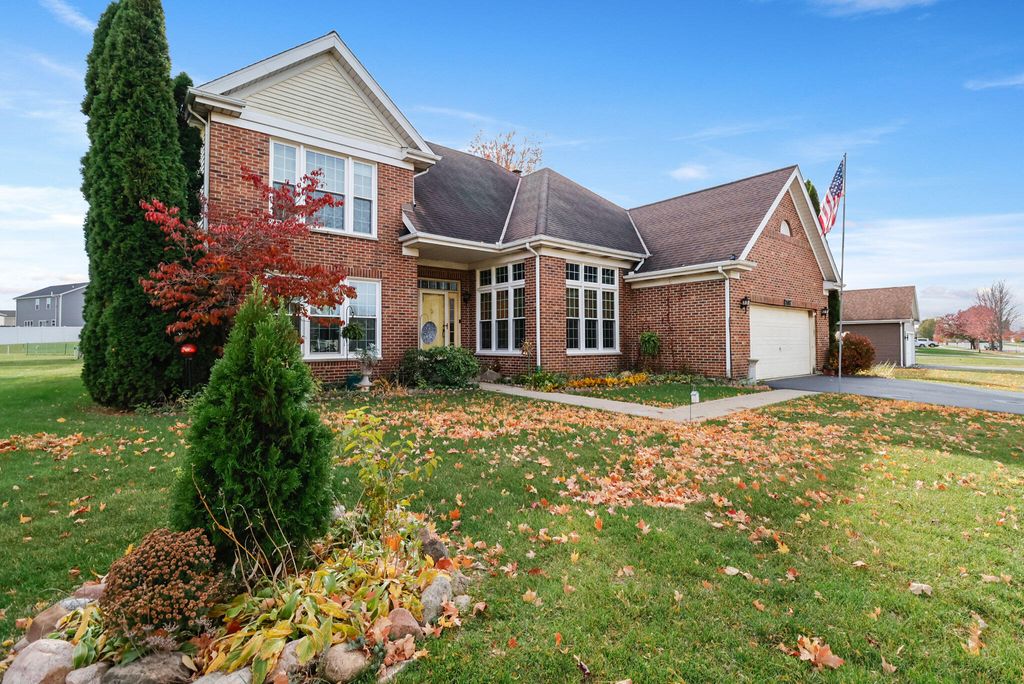 Photo of 2697 W 85th Avenue, Merrillville, IN 46410 (MLS # 830543)