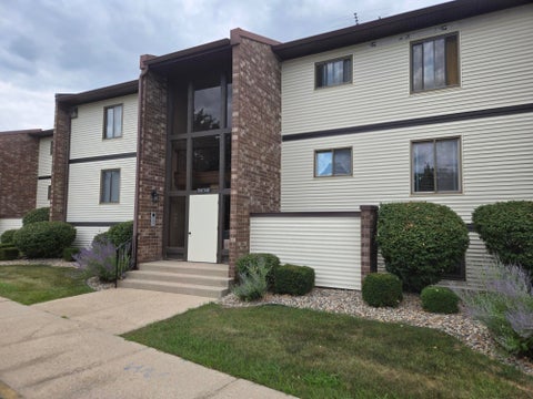 Photo for 332 Summit Park Court S