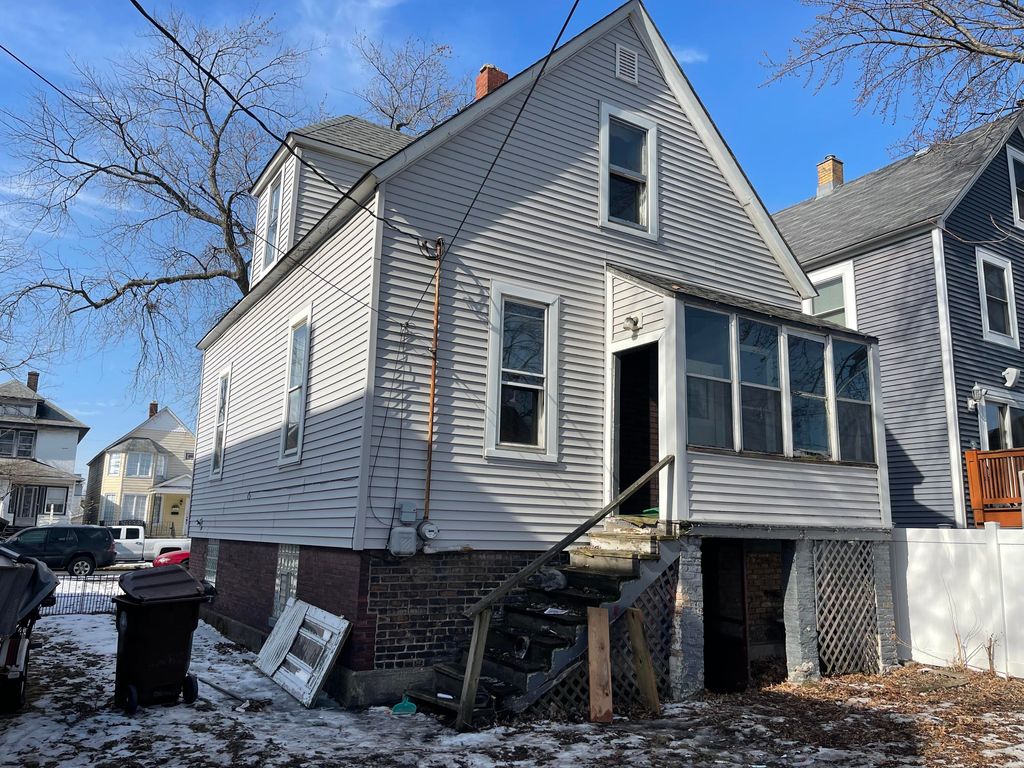 Photo of 1633 Central Avenue, Whiting, IN 46394 (MLS # 833861)