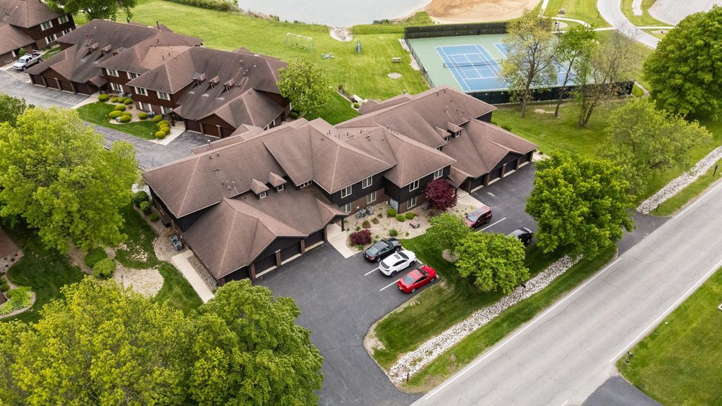 Photo of 2549 N Lakeshore Drive, Crown Point, IN 46307 (MLS # 839086)