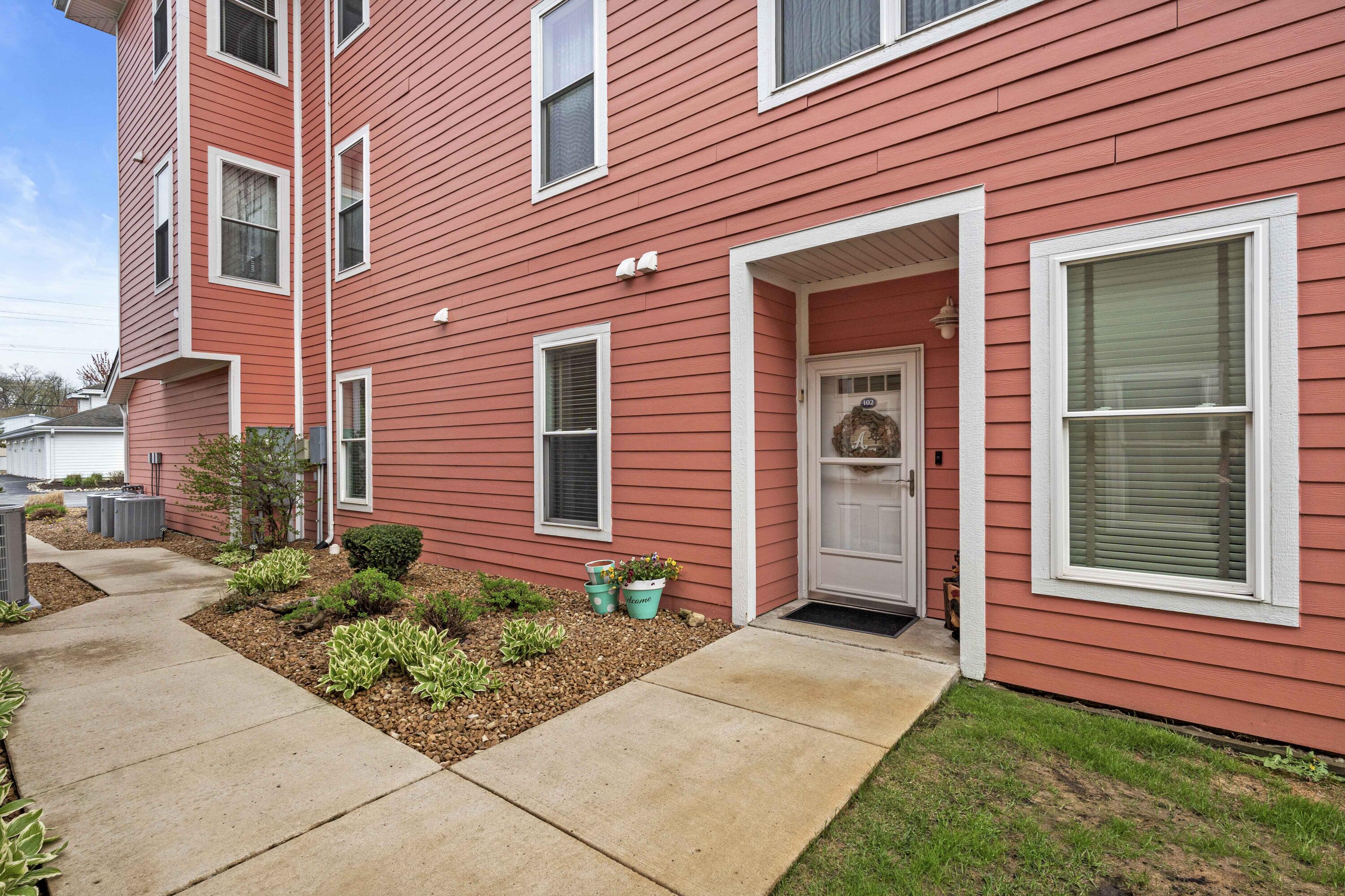 13244 E Lake Shore Drive B-102