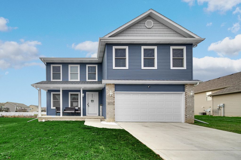 Photo of 6870 Wallace Street, Merrillville, IN 46410 (MLS # 830723)
