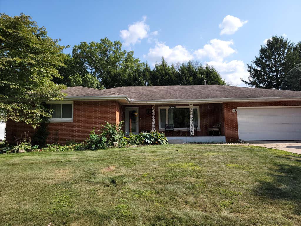 Photo of 606 W 13th Street, La Porte, IN 46350 (MLS # 842909)