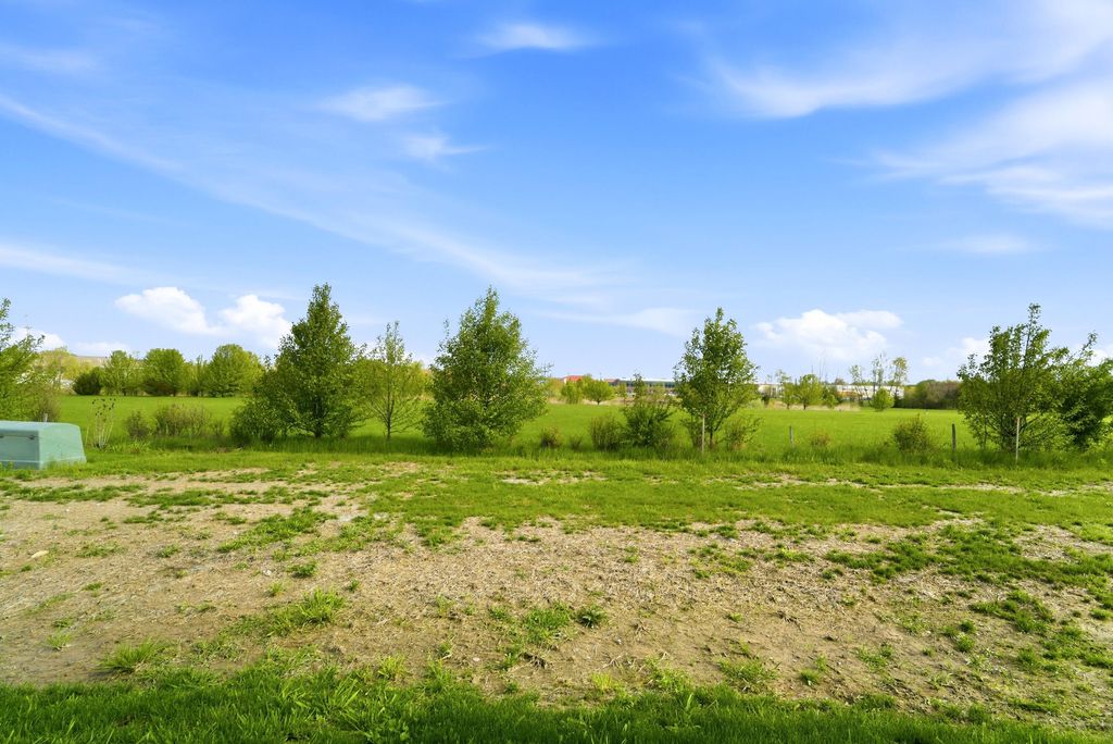 Photo of 278 Sawgrass Drive, Crown Point, IN 46307 (MLS # 837873)