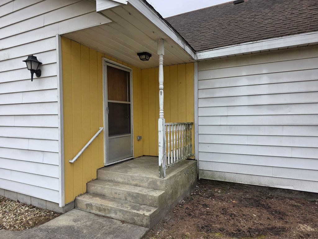 Photo of 1021 173rd Street, Hazel Crest, IL 60429 (MLS # 834847)