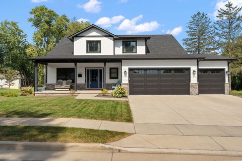 512 W Joliet Street Crown Point IN 46307