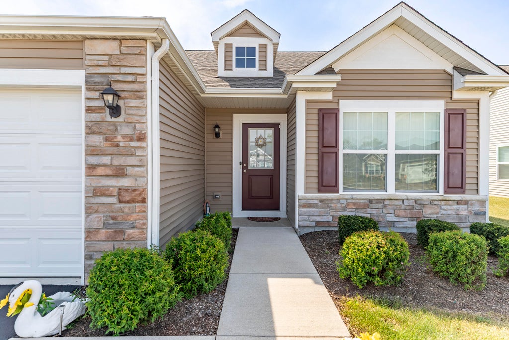 Photo of 15505 W 101st Lane, Dyer, IN 46311 (MLS # 845522)