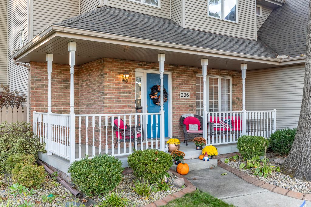 Photo of 236 N Elgin Street, Griffith, IN 46319 (MLS # 838923)